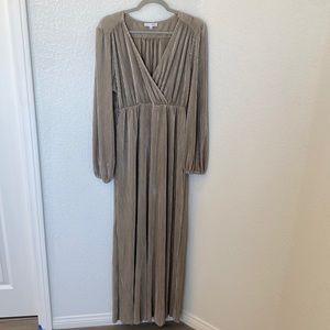 Venus Pleated maxi dress